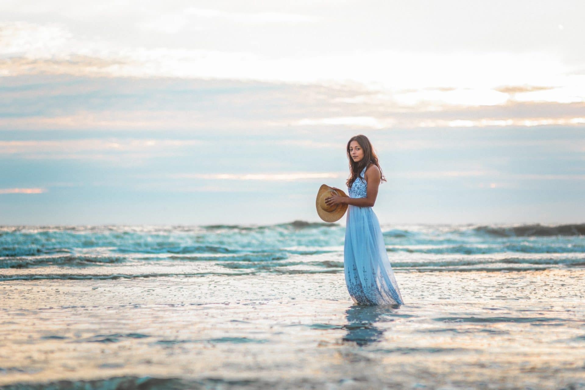 shooting solo sur la plage au coucher de soleil nord pas de calais